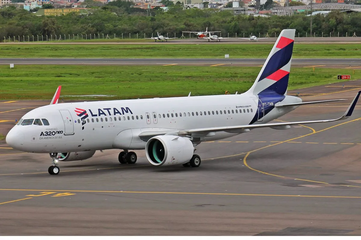 Latam anuncia retomada gradual de voos em junho e implantação de medidas sanitárias
