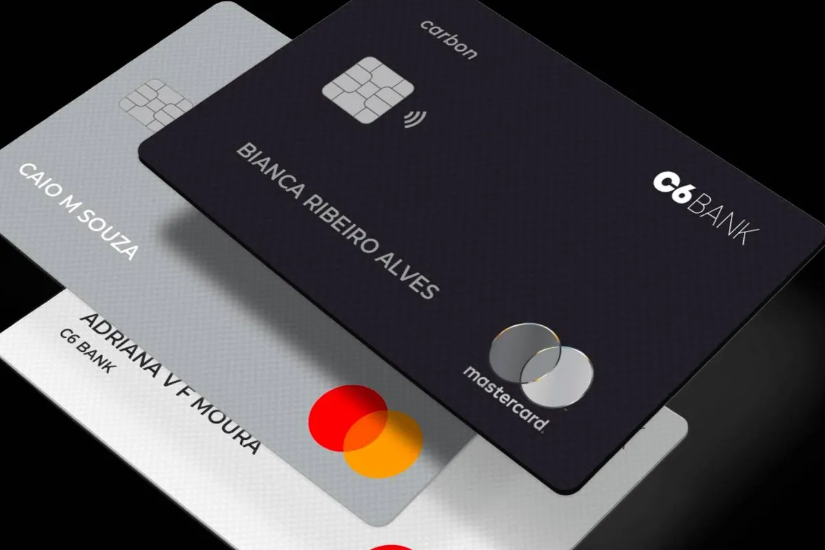 C6 Bank oferece anuidade gratuita para clientes Carbon Mastercard Black