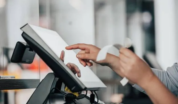 Como vender pontos do cartão de crédito. Vale a pena?