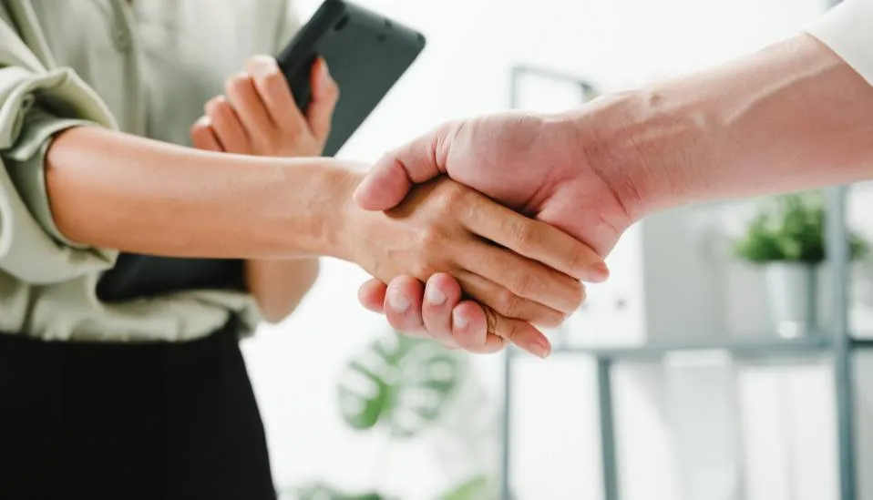 Diferença de pontos e milhas: o que muda na hora de vender?